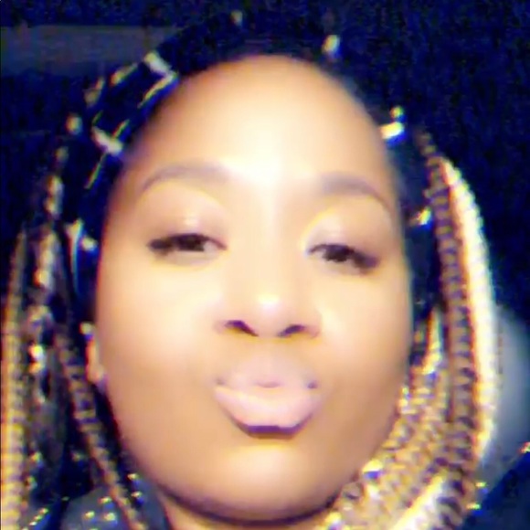 Meet your Posher, Tasha - Picture 2 of 2